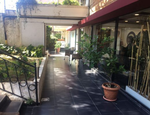 Kadir Özgür Kuaför, Beşiktaş